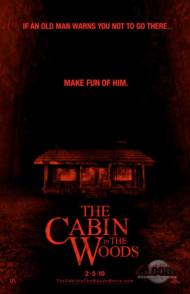 La cinta de terror que según dicen revolucionará el panorama actual, 'The cabin in the woods' escrita por Joss Whedon (Buffy, cazavampiros) y Drew Goddard (Montruoso), retrasa un año su estreno programado para el próximo 5 de Febrero de 2010. La razón no es otra que la de convertir todo el material rodado en un rentable formato 3D. Rentabilidad que Hollywood quiere aprovechar visto el éxito en taquilla de recientes estrenos.   La cinta dirigirá Drew Goddard situará a dos compañeros de trabajado que sufrirán una misteriosa conexión con un lugar en particular.  Su estreno se espera ahora para principios de 2011.