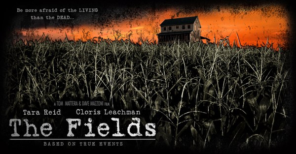 «The Fields» algo se esconde entre el maizal. . .