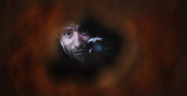 «Iron Doors» un intenso thriller claustrofóbico