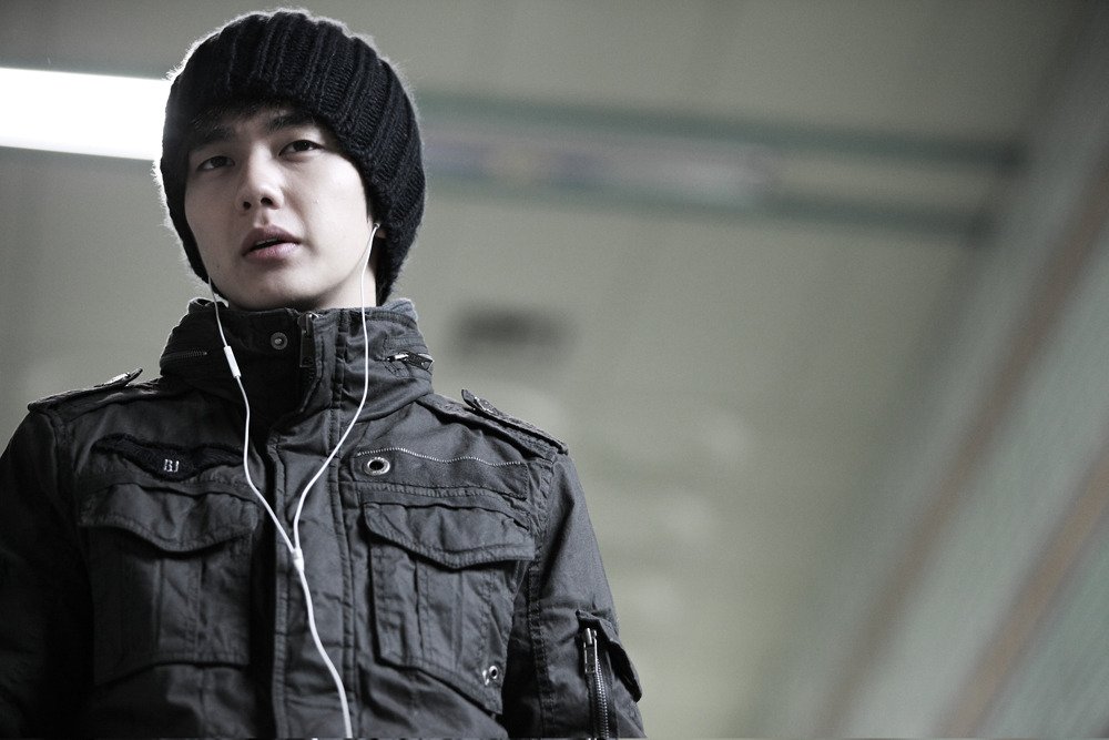Blind (2011)